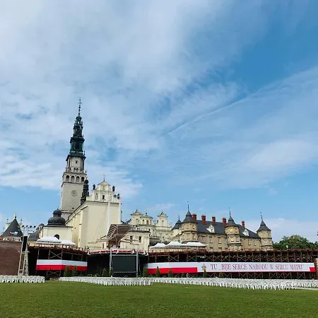Dom Pielgrzyma Schr *