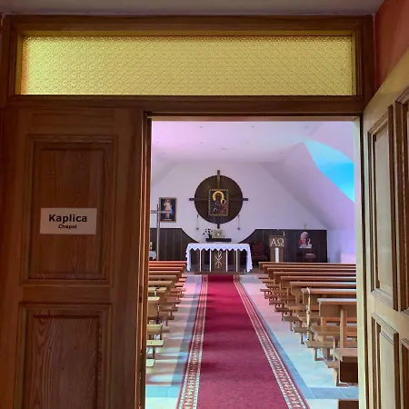 Hostel Dom Pielgrzyma Schr *