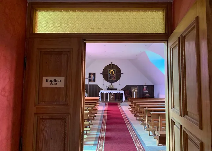 Hostel Dom Pielgrzyma Schr *